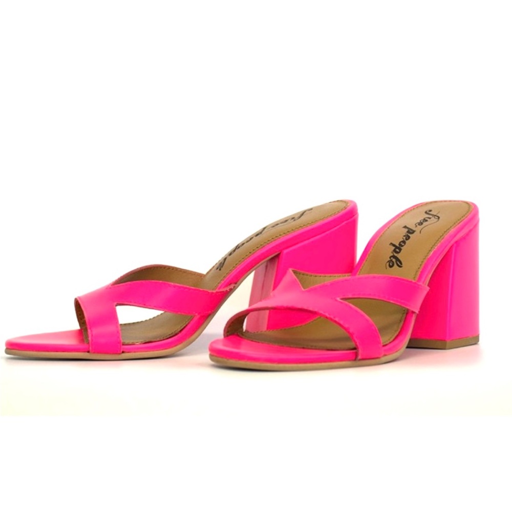 Neon Pink 38 Free People Charlie Slip on sandals New NWOT fun chunky square heel